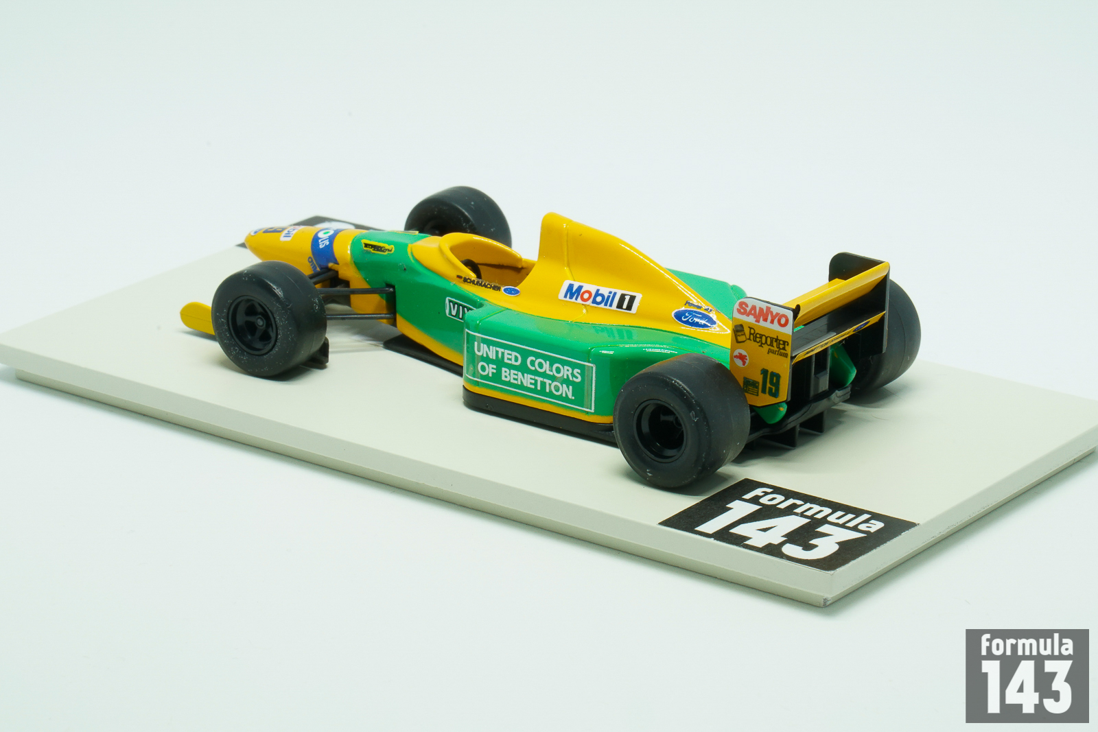 1992 Benetton B192 Schumacher – formula143
