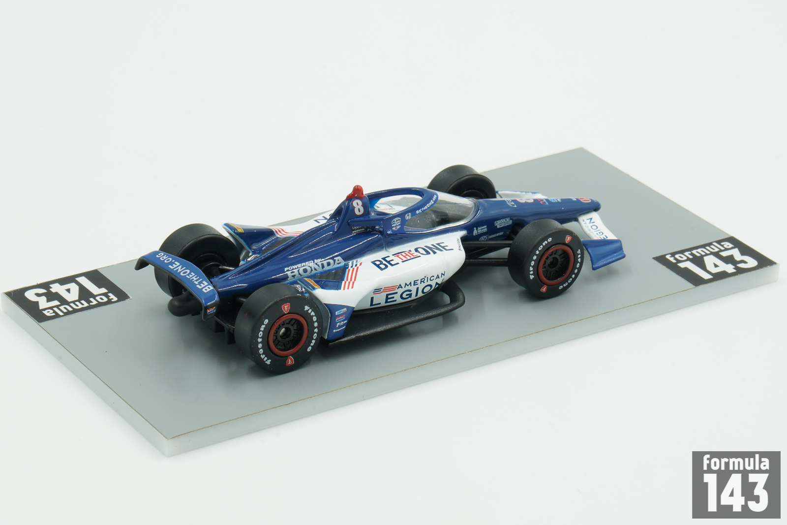 Pink lights menorah as she celebrates Hanukkah with her kids - Good Morning  America, image size:1600x1067